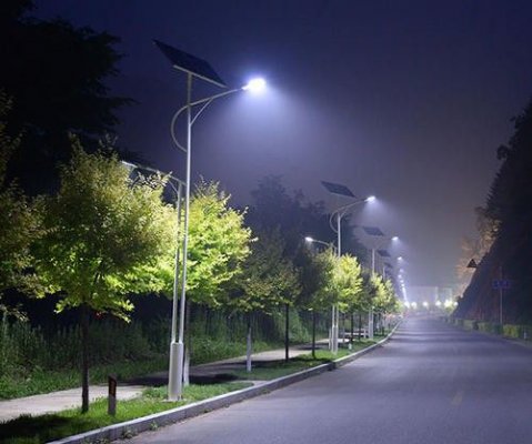 陕西太阳能路灯冬季保养路灯厂家分享